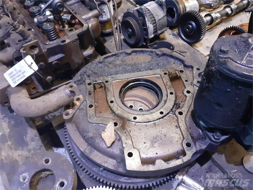 Valmet 411DL Motorji