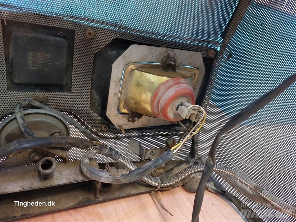 Valmet 8050 Druga oprema za traktorje