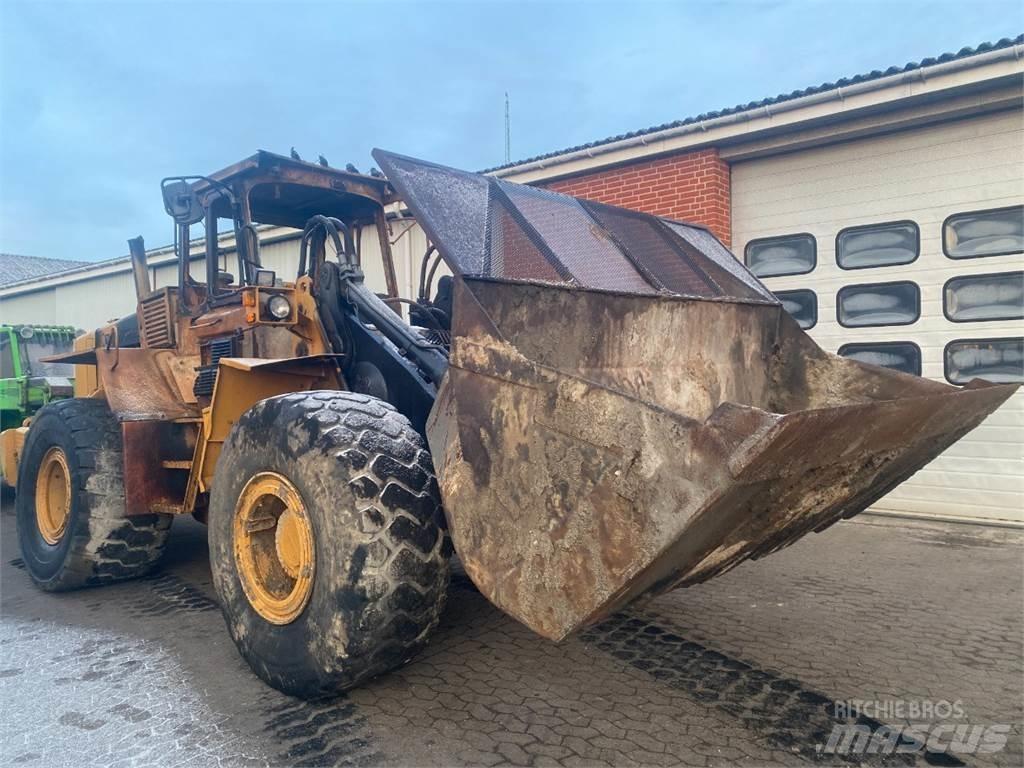 Volvo L120 Kolesni nakladalci