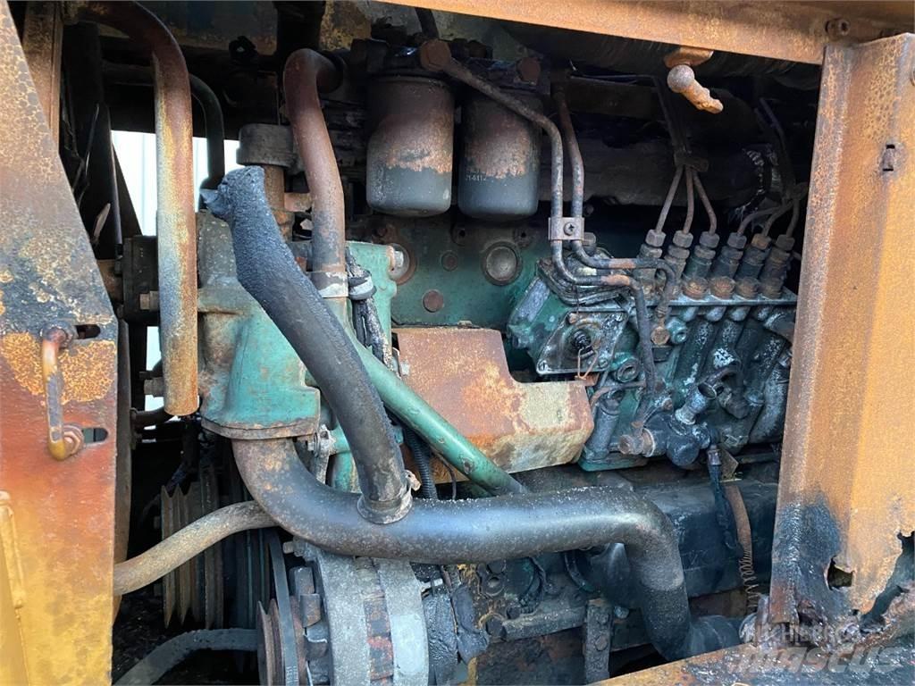 Volvo L120 Kolesni nakladalci