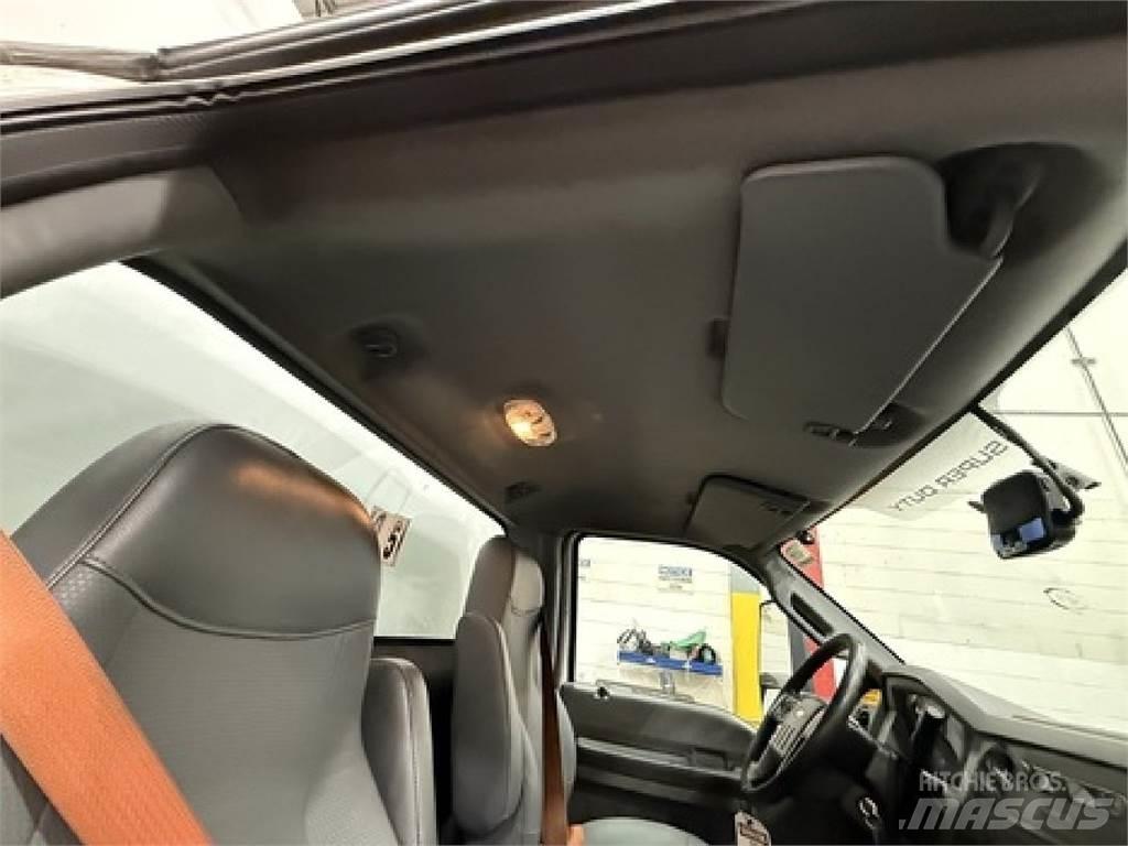 Ford F650 Tovornjaki za prevoz pijač