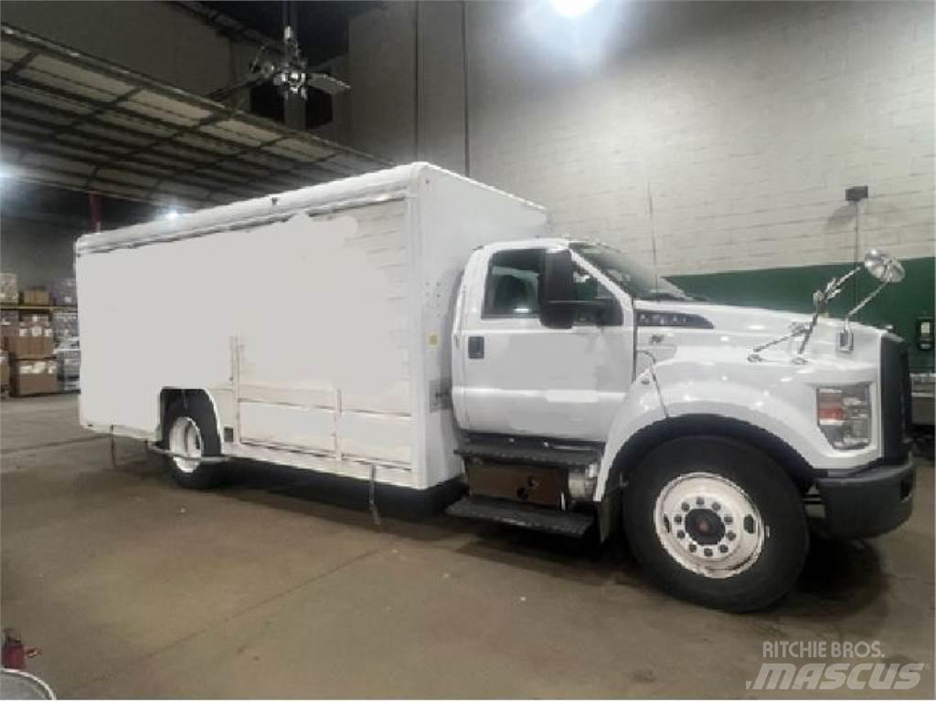 Ford F650 Tovornjaki za prevoz pijač