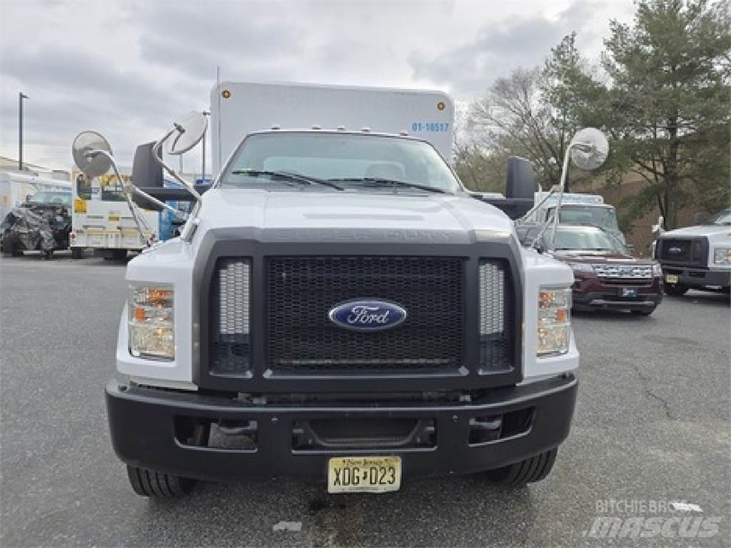 Ford F650 Tovornjaki za prevoz pijač