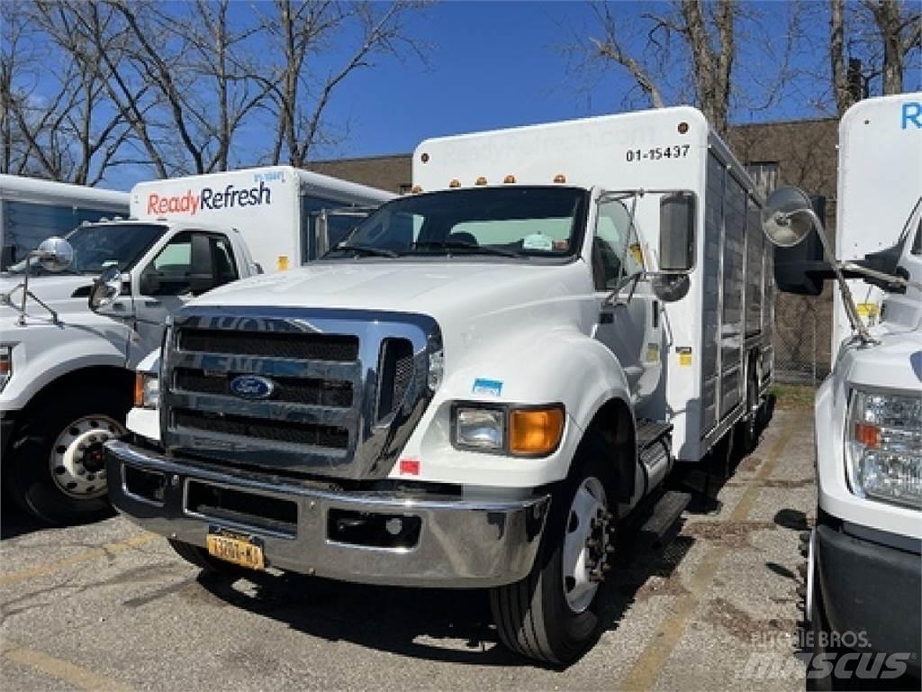 Ford F750 Tovornjaki zabojniki