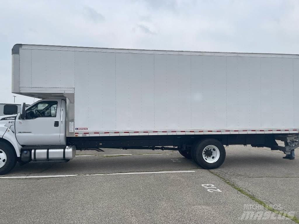 Ford F750 Tovornjaki zabojniki