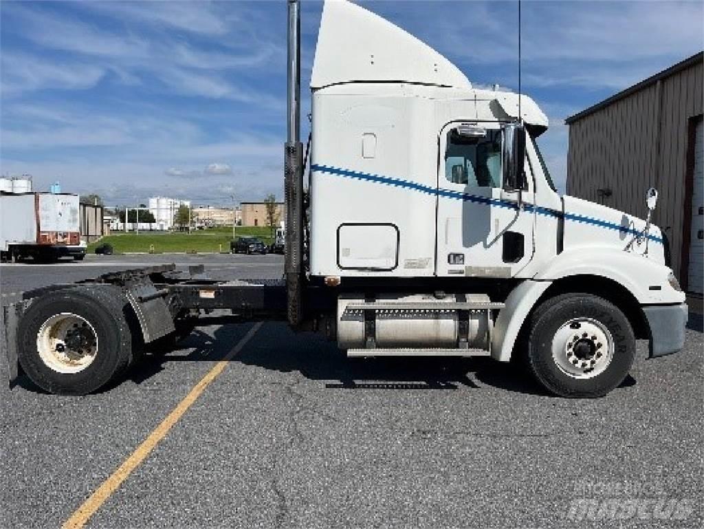 Freightliner CL112 Vlačilci