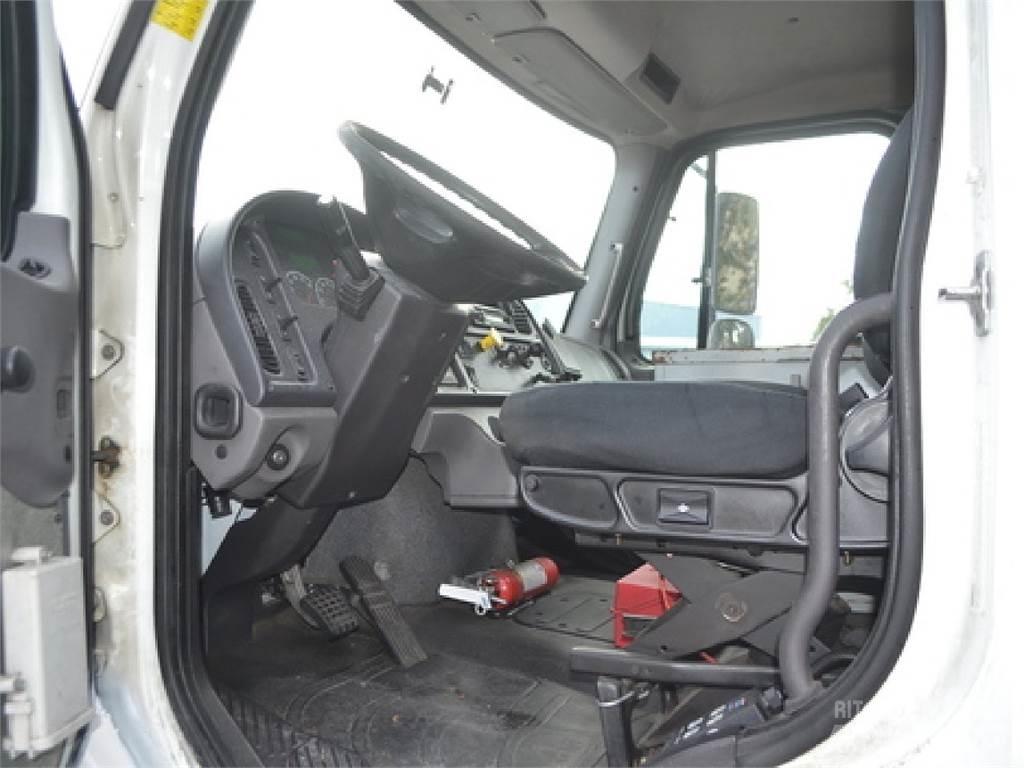 Freightliner M2 Tovornjaki za prevoz pijač