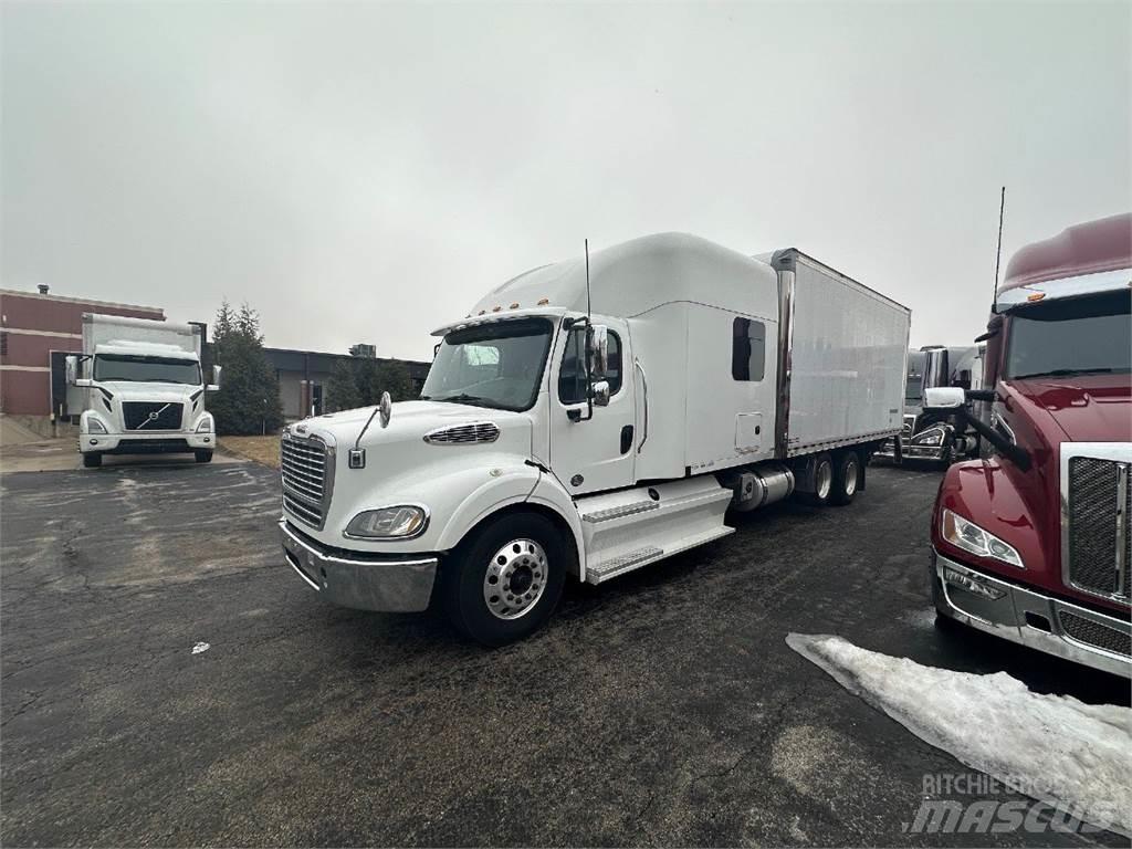 Freightliner M2 Tovornjaki zabojniki
