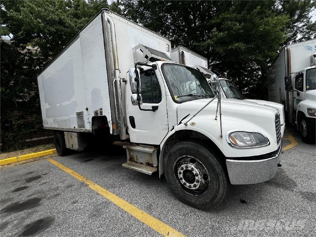 Freightliner M2-106 Tovornjaki zabojniki