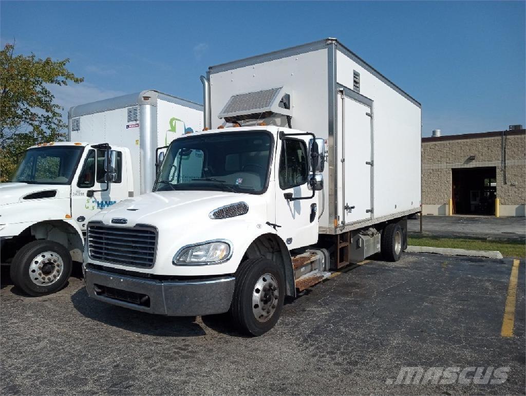 Freightliner M2-106 Tovornjaki zabojniki