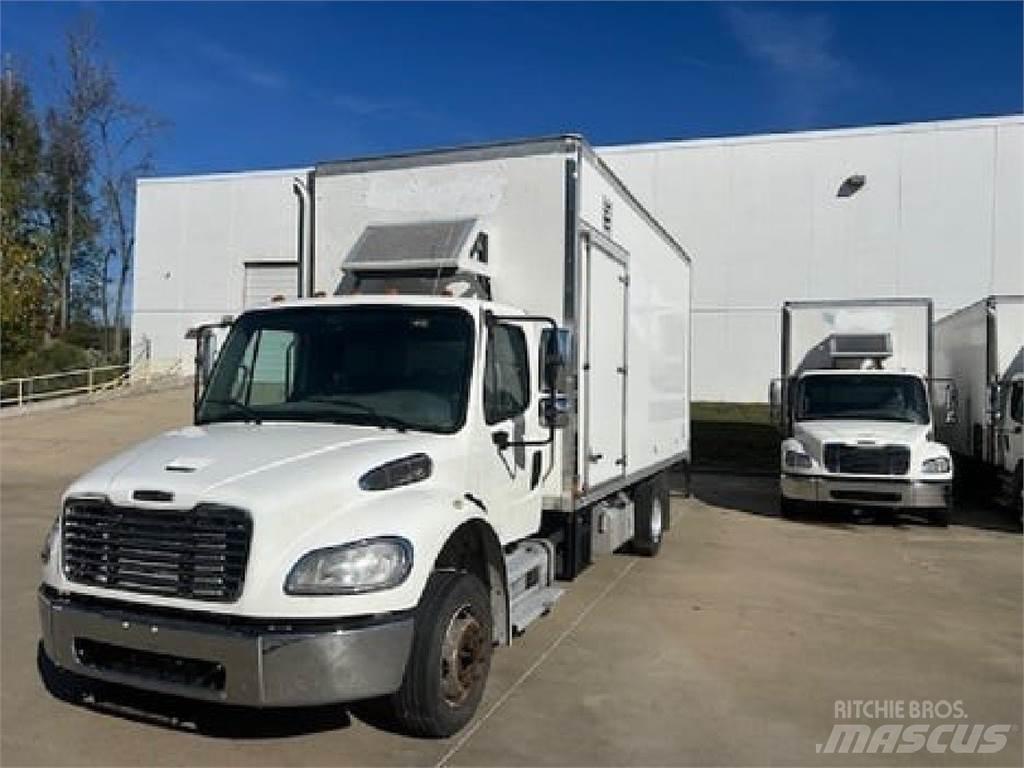 Freightliner M2-106 Tovornjaki zabojniki