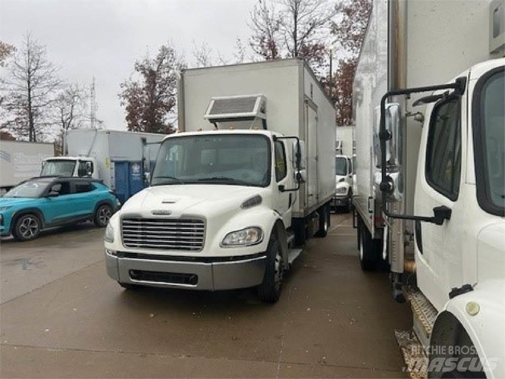 Freightliner M2-106 Tovornjaki zabojniki