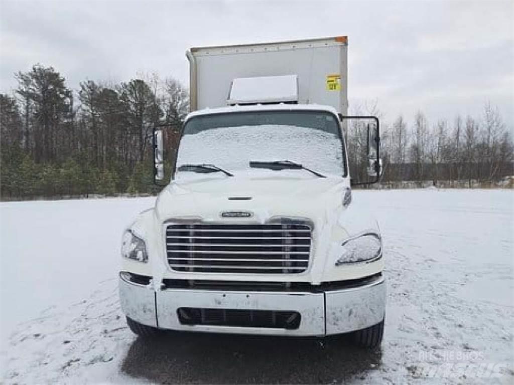 Freightliner M2-106 Tovornjaki zabojniki