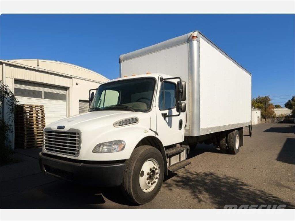 Freightliner M2 106 Tovornjaki zabojniki
