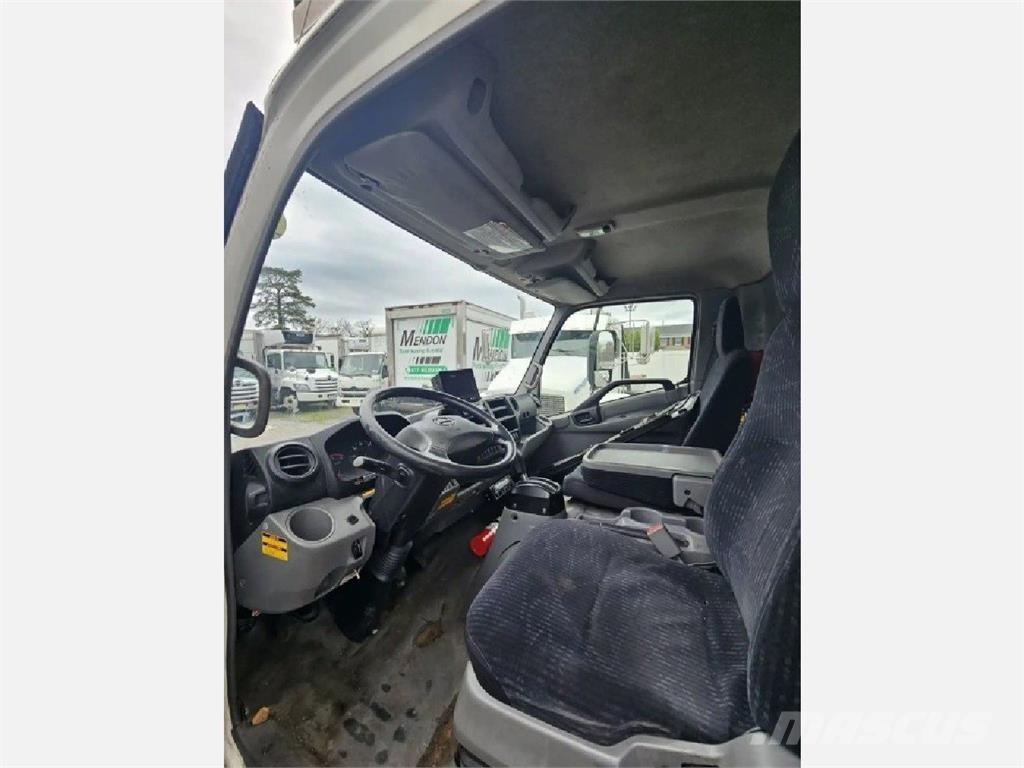 Hino 195 Tovornjaki hladilniki