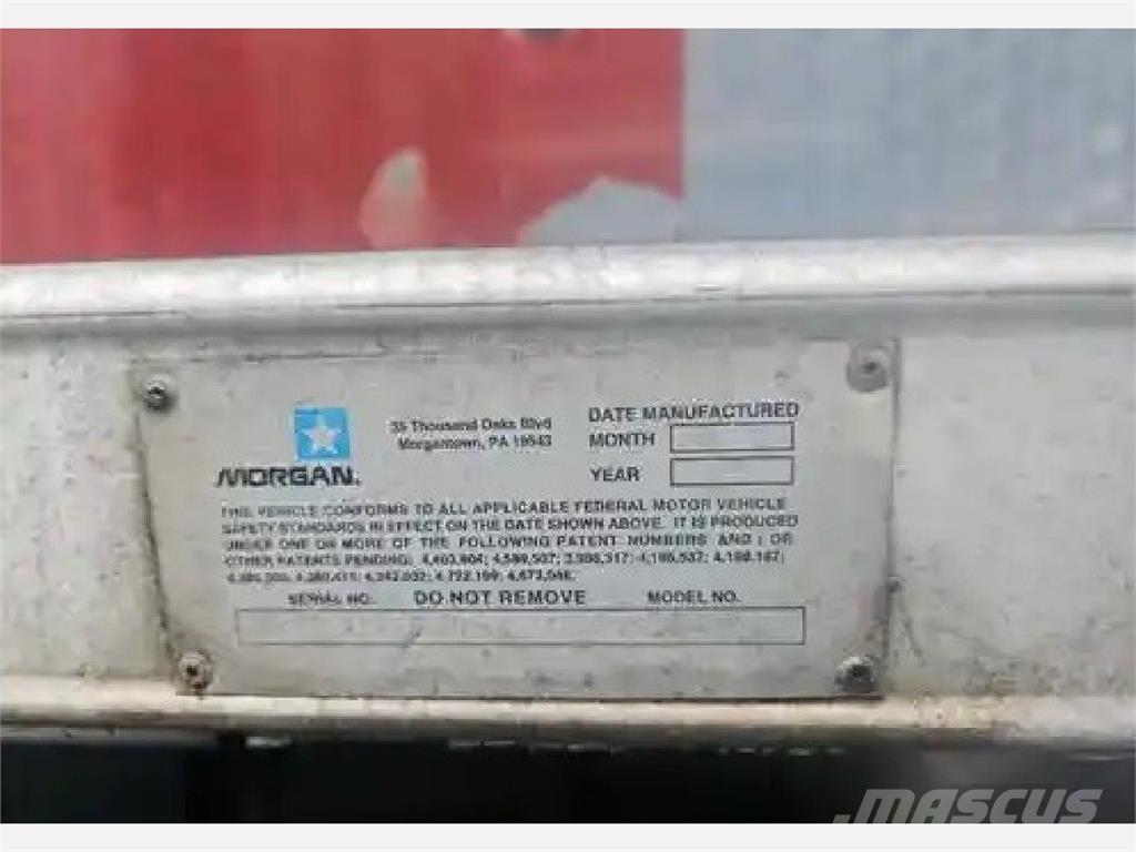 Hino 195 Tovornjaki zabojniki