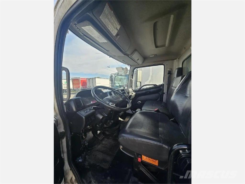 Hino 268 Tovornjaki hladilniki
