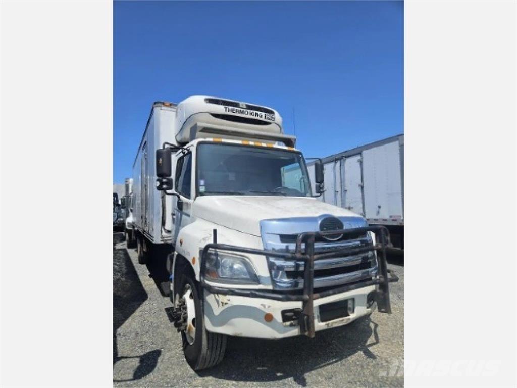 Hino 338 Tovornjaki hladilniki
