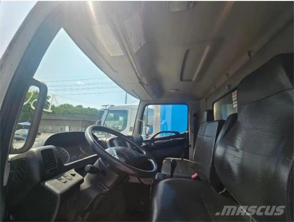 Hino 338 Tovornjaki hladilniki