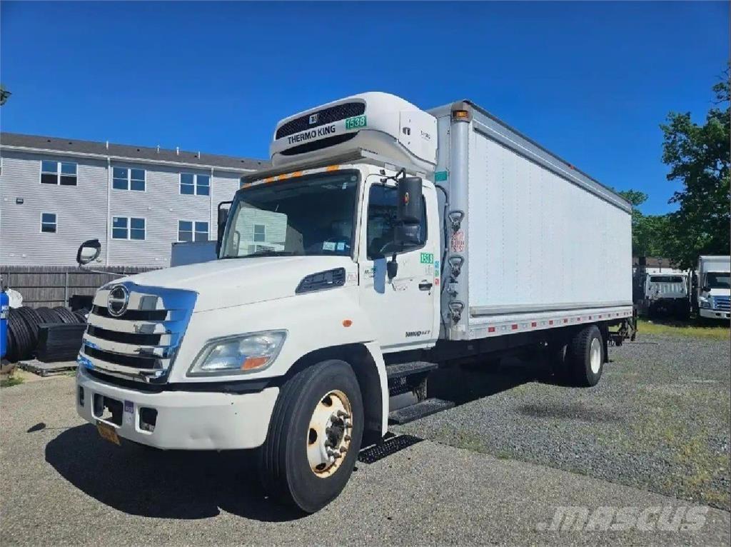 Hino 338 Tovornjaki hladilniki