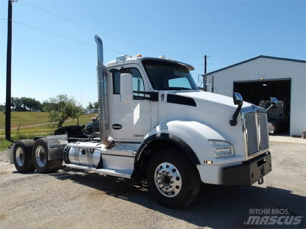 Kenworth T880 Vlačilci