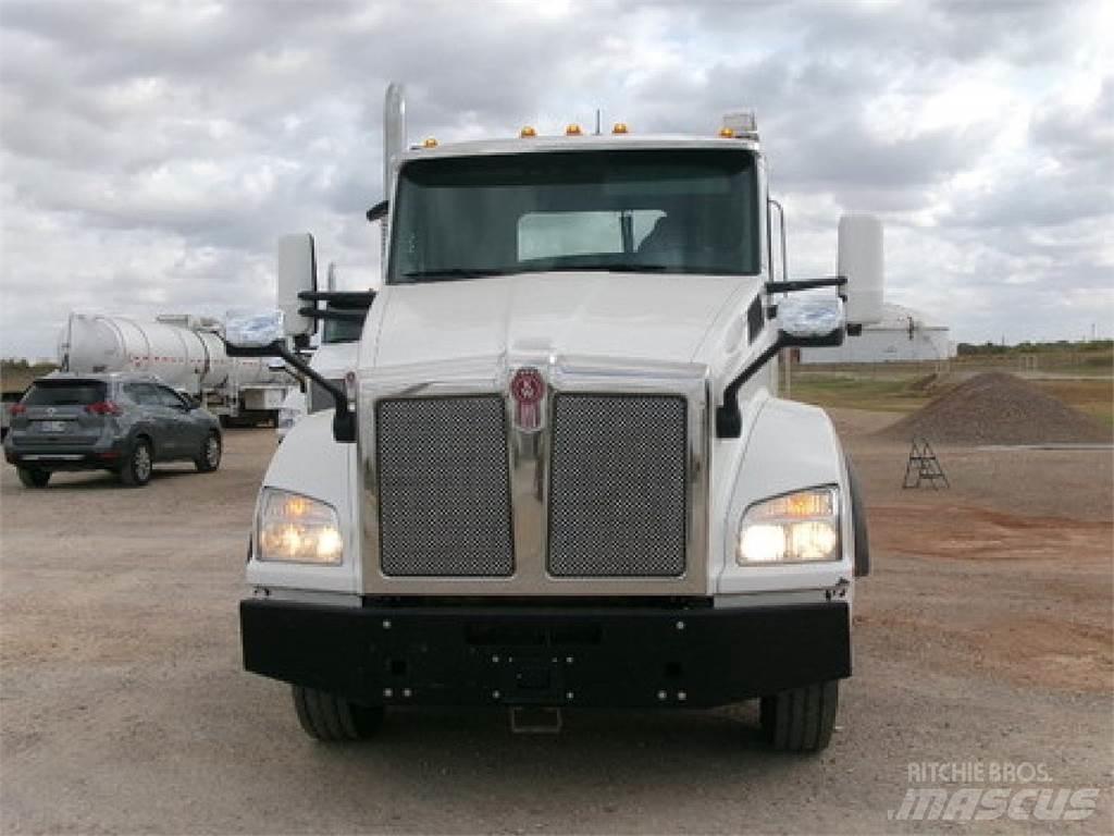 Kenworth T880 Vlačilci