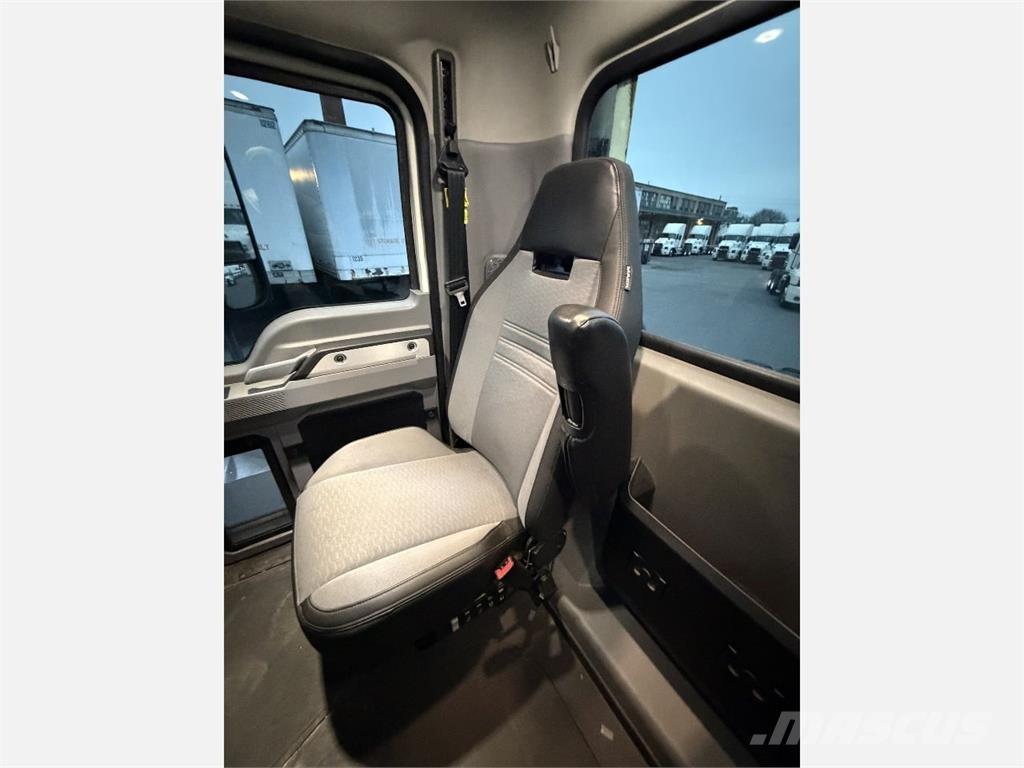 Mack AN64T Vlačilci