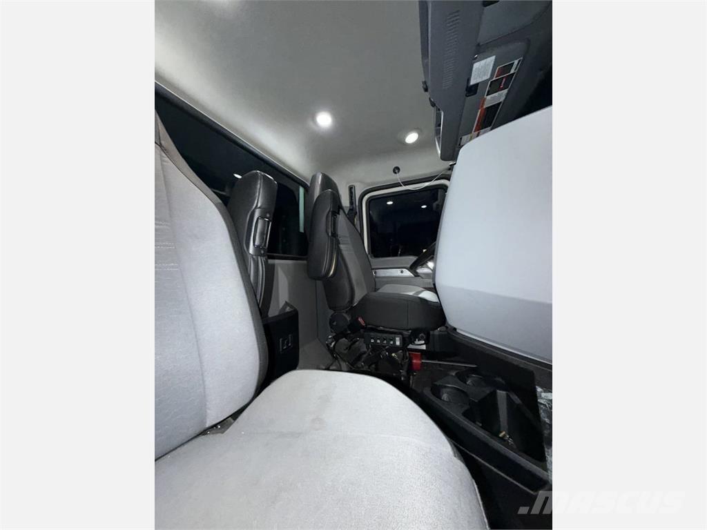 Mack AN64T Vlačilci