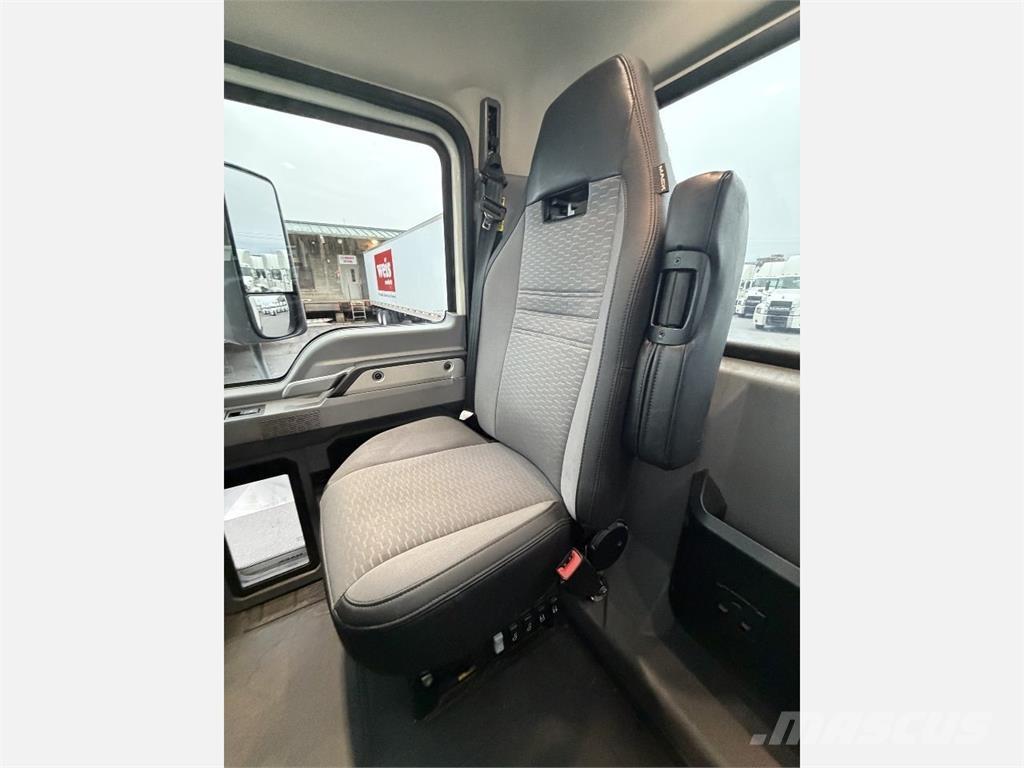 Mack AN64T Vlačilci