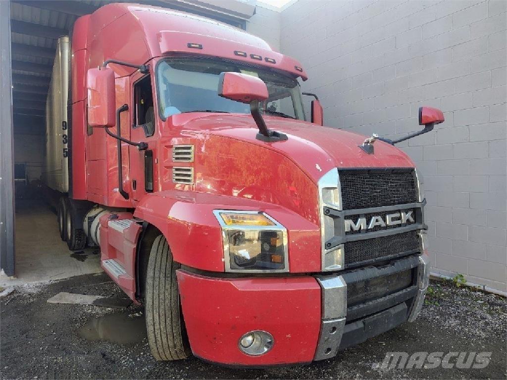 Mack Anthem 64T Vlačilci