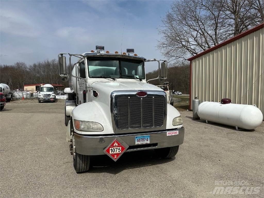 Peterbilt 335 Drugi tovornjaki