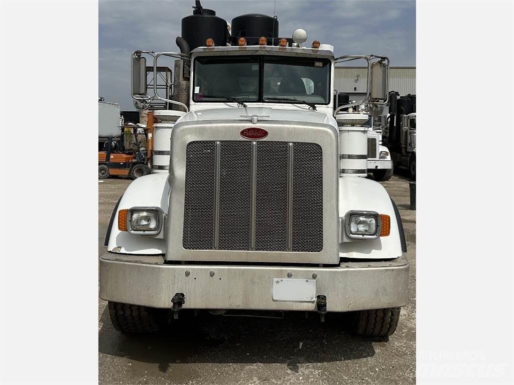 Peterbilt 367 Drugi tovornjaki