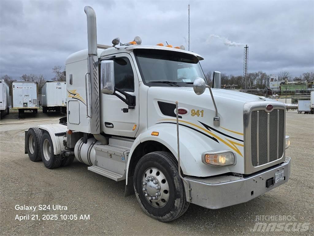 Peterbilt 567 Vlačilci