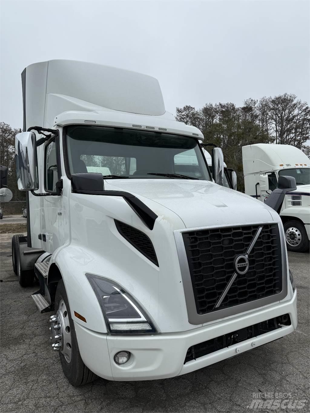 Volvo VNR64T300 Vlačilci