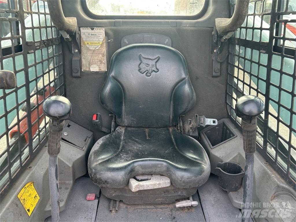 Bobcat S530 Skid steer mini nakladalci