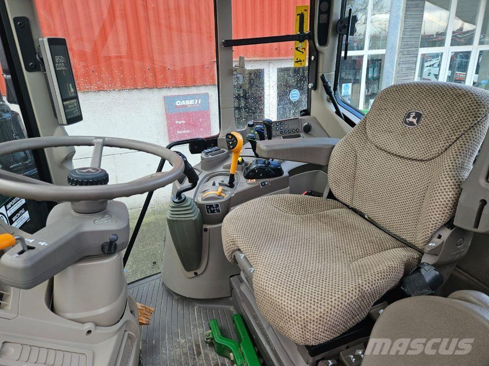 John Deere 6120M Traktorji