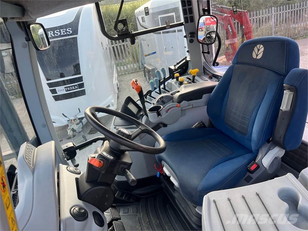 New Holland T7.210 Traktorji