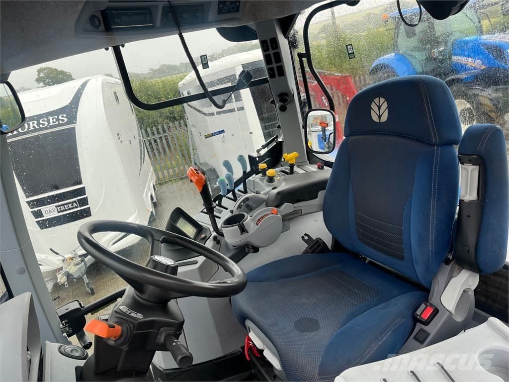 New Holland T7.210 Traktorji