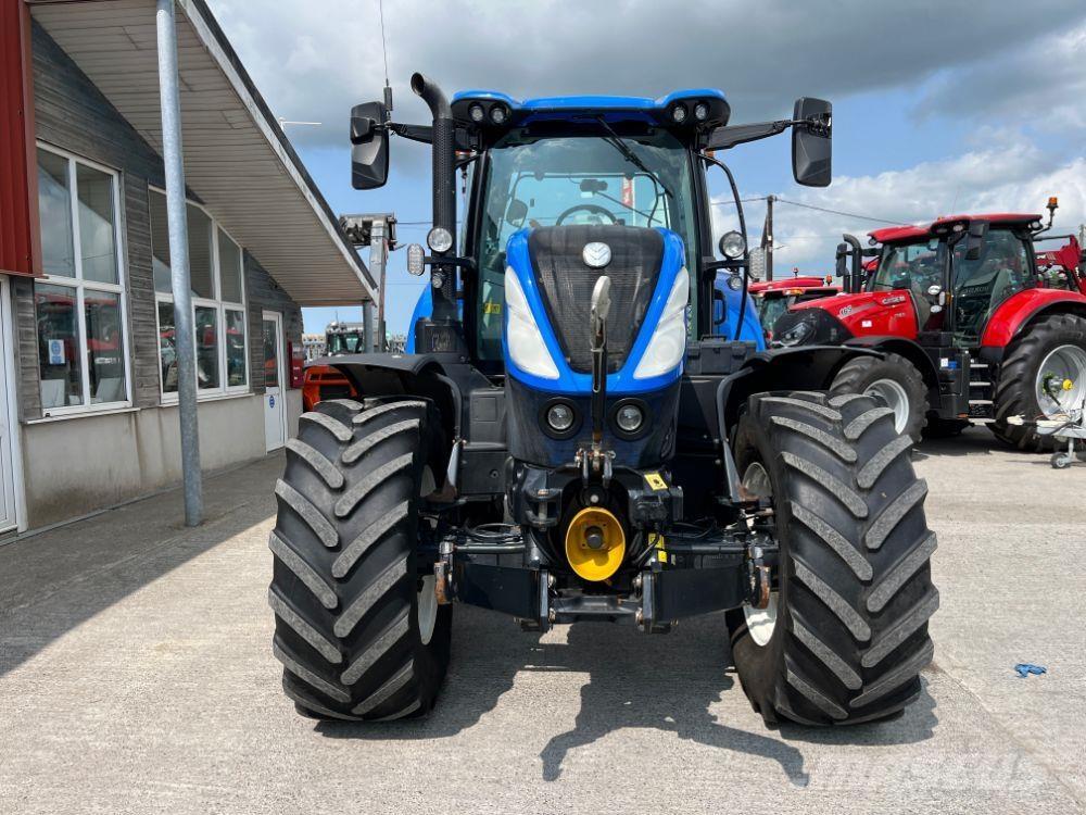 New Holland T7.210 Traktorji