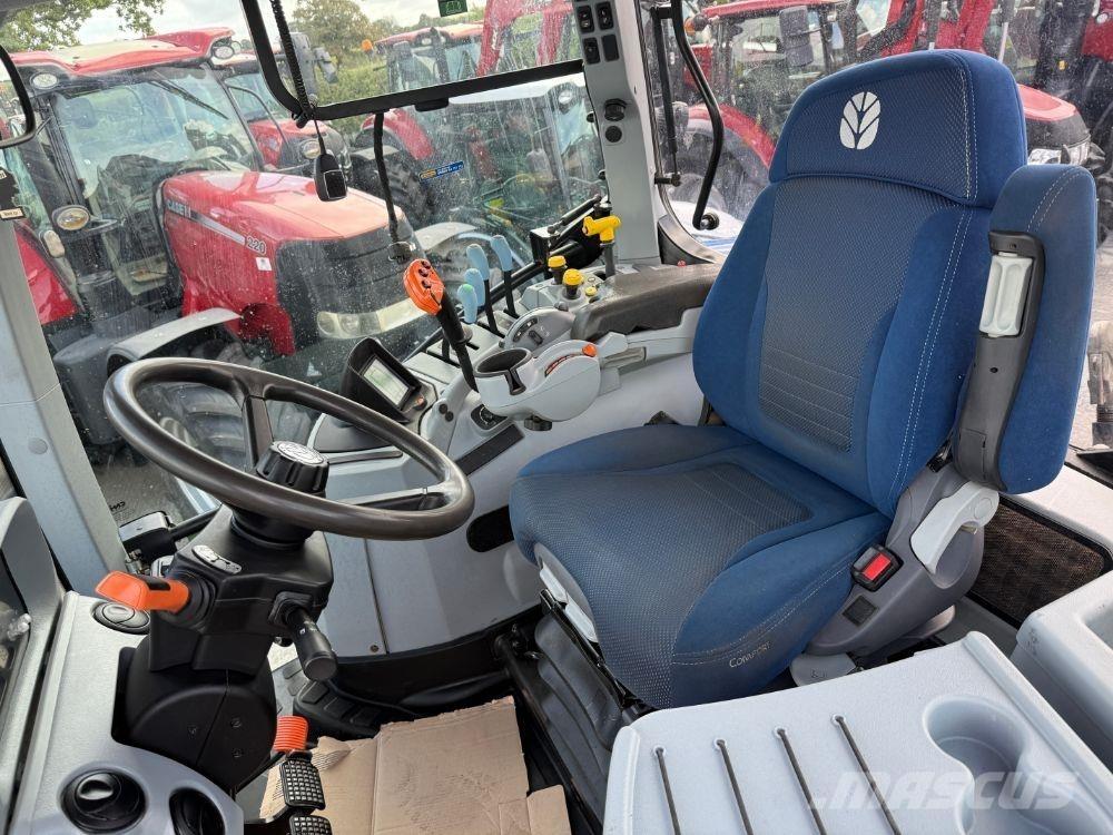 New Holland T7.230 Traktorji