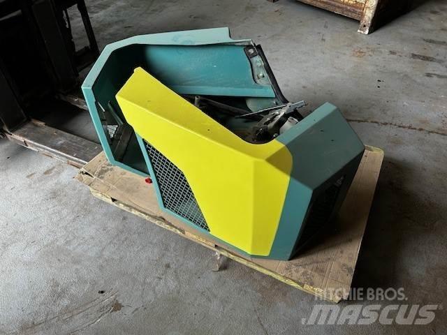Hood ARS 70 HOOD ARS 70 Drugi deli
