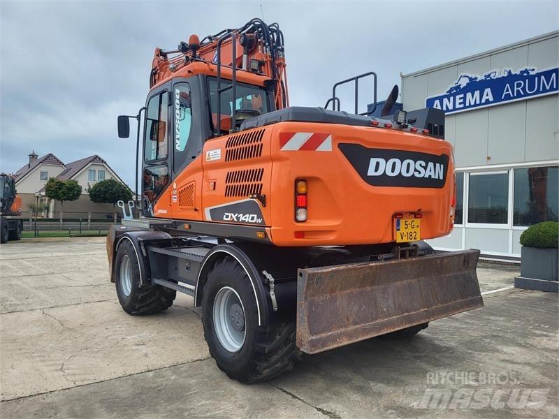 Doosan DX140W-5 Bagri na kolesih