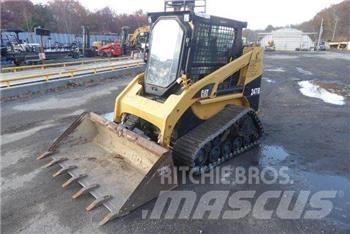 CAT 247B Skid steer mini nakladalci