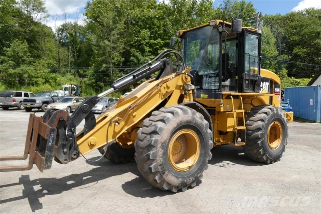 CAT 930G Kolesni nakladalci