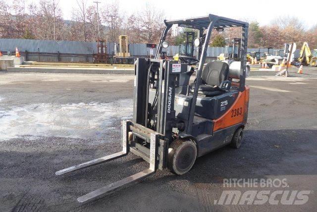 Doosan GC25P-5 Viličarji - drugo