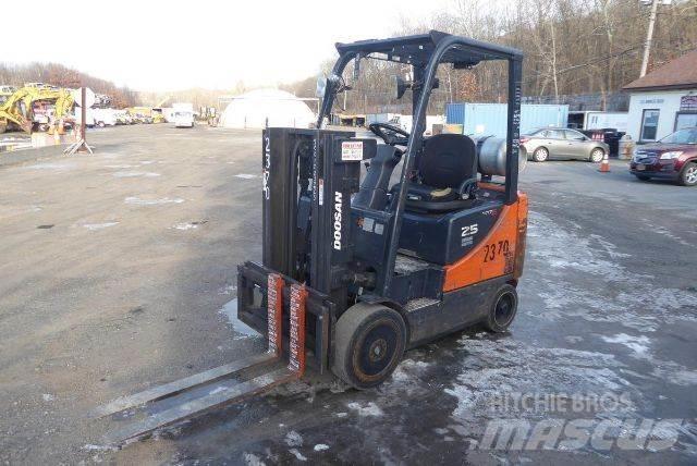 Doosan GC25P-5 Viličarji - drugo