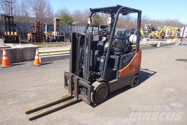 Doosan GC25P-5 Viličarji - drugo