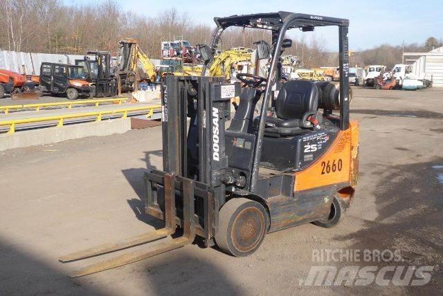 Doosan GC25P-5 Viličarji - drugo