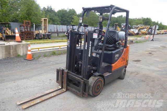 Doosan GC25P-5 Viličarji - drugo