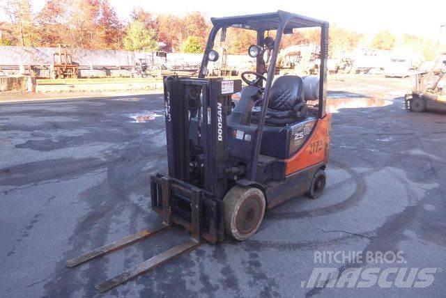 Doosan GC25P-5 Viličarji - drugo